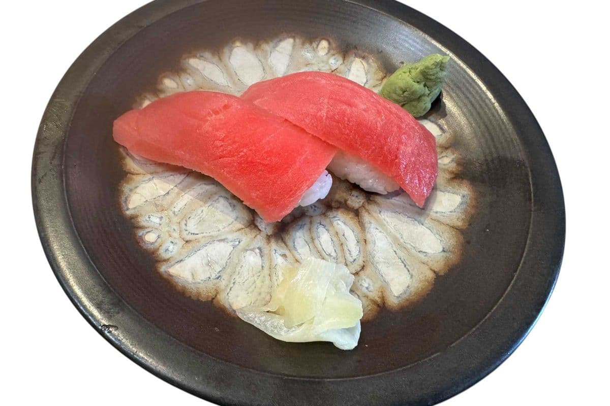 SA2) Maguro (Tuna)