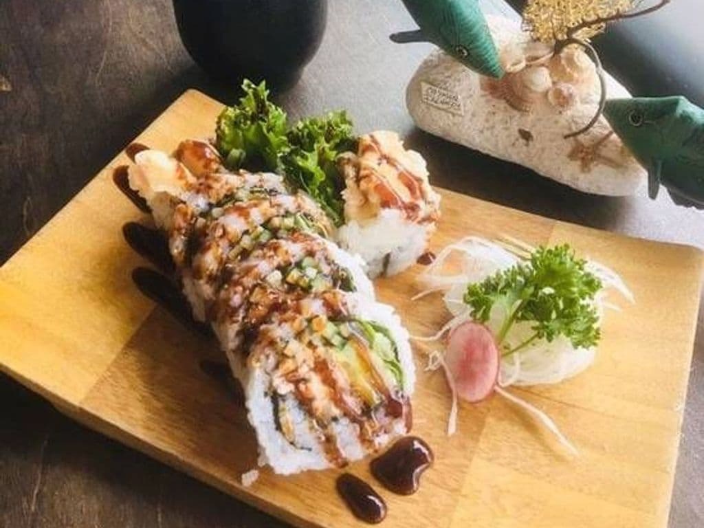 Salmon Tempura Roll