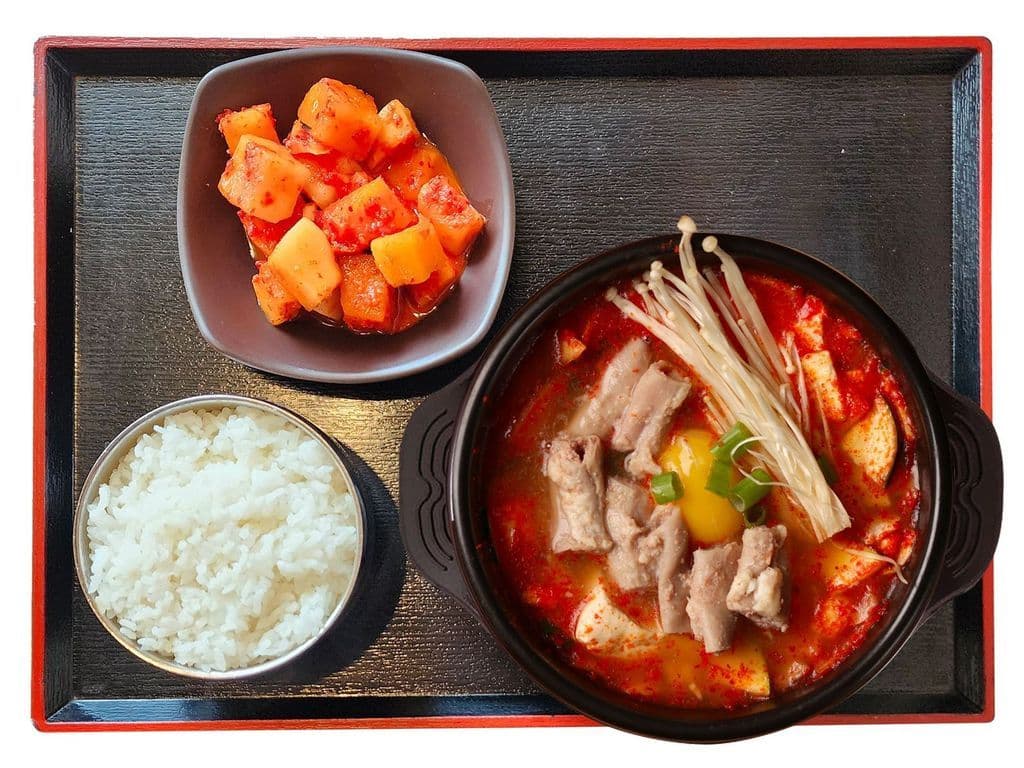Gopchang Soontubu