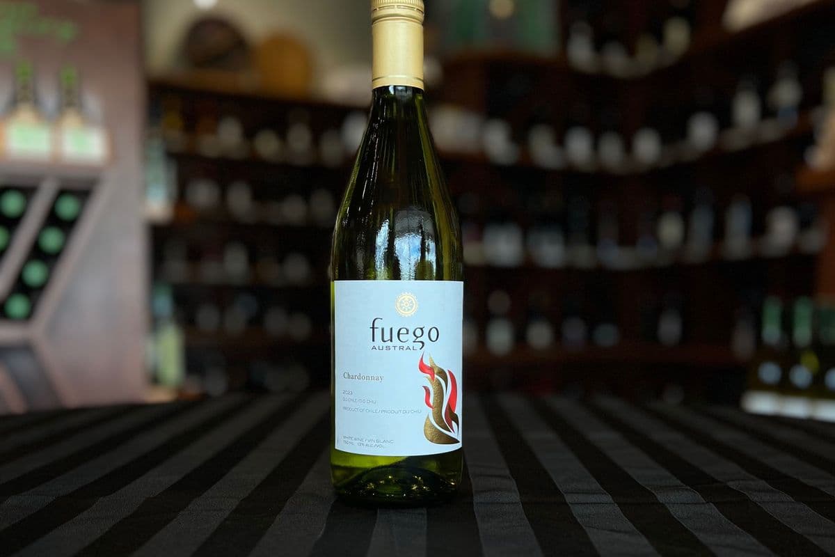white | fuego austral chardonnay (1 x 750mL)