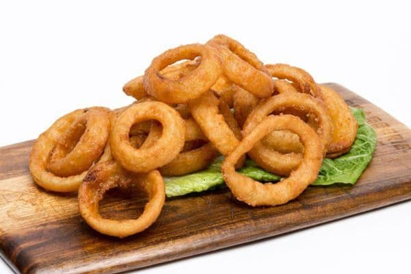 Rondelles d’oignon avec panure à la bière / Onion Rings with Beer Batter