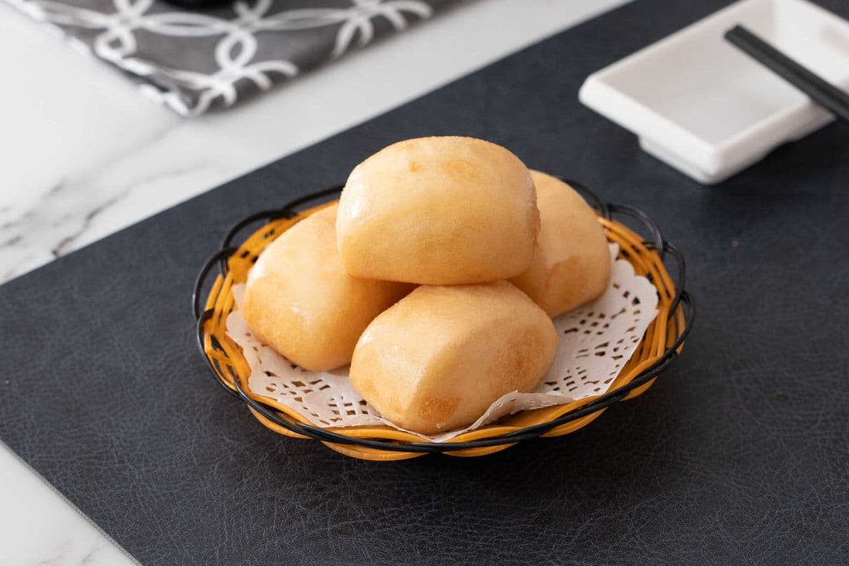 Deep Fried Steamed Bun (4 pcs) 飄香黃金小饅頭