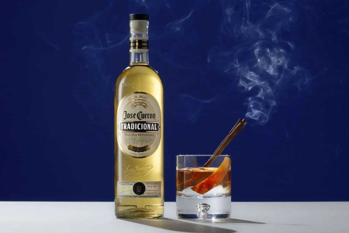 JOSE CUERVO TRADICIONAL REPOSADO (750ML) (1 x 750ML)