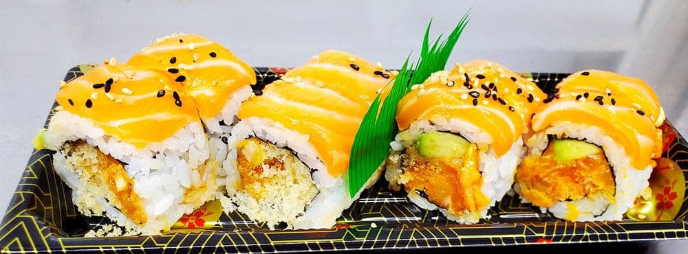 (UB) Salmon Lover Roll (8)
