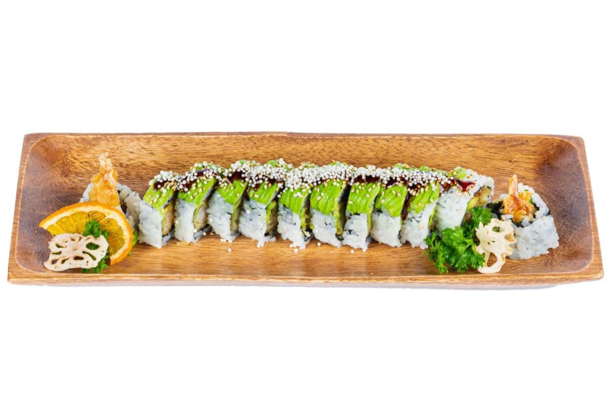 Green Dragon Roll (11 pcs)