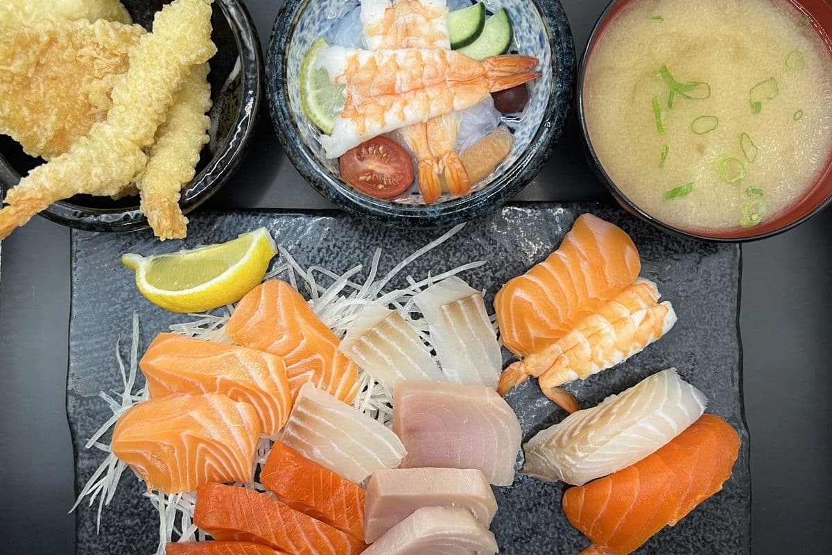 Sushi and Sashimi Dinner Combo