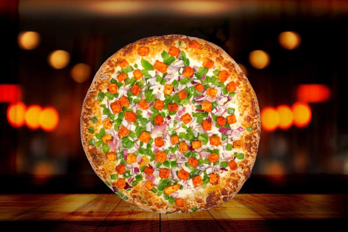 Shahi Paneer Pizza