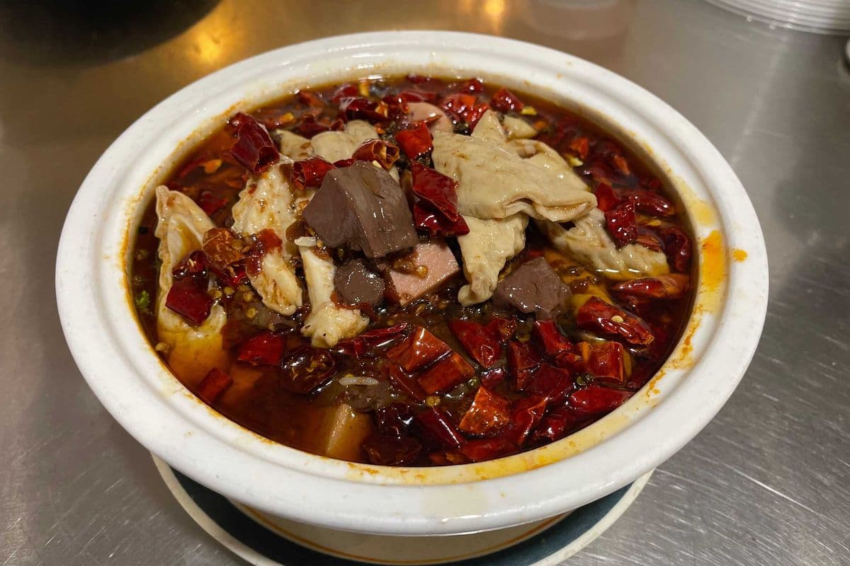 T3. House Specialty Boiled Pork Blood Curd and Beef Offals (蜀庄毛血旺)