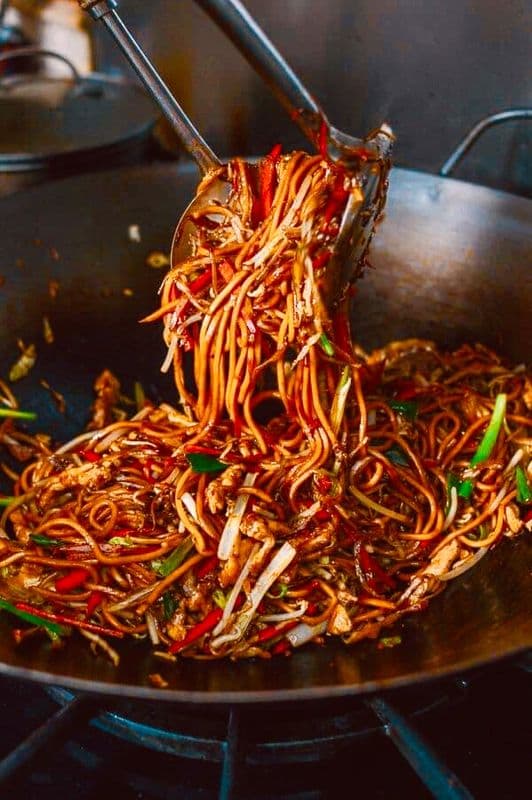 Veg. Hakka Noodles