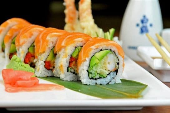 Gold Dragon Roll (8 pcs)