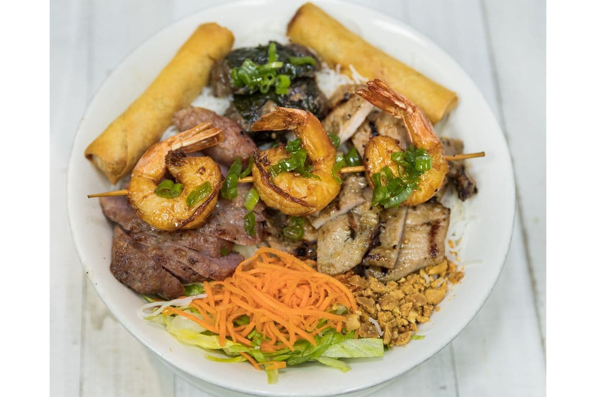 17. Five Colours Vermicelli Bowl