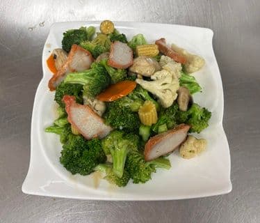  B.B.Q Pork with Mixed Vegetables / 叉烧杂菜