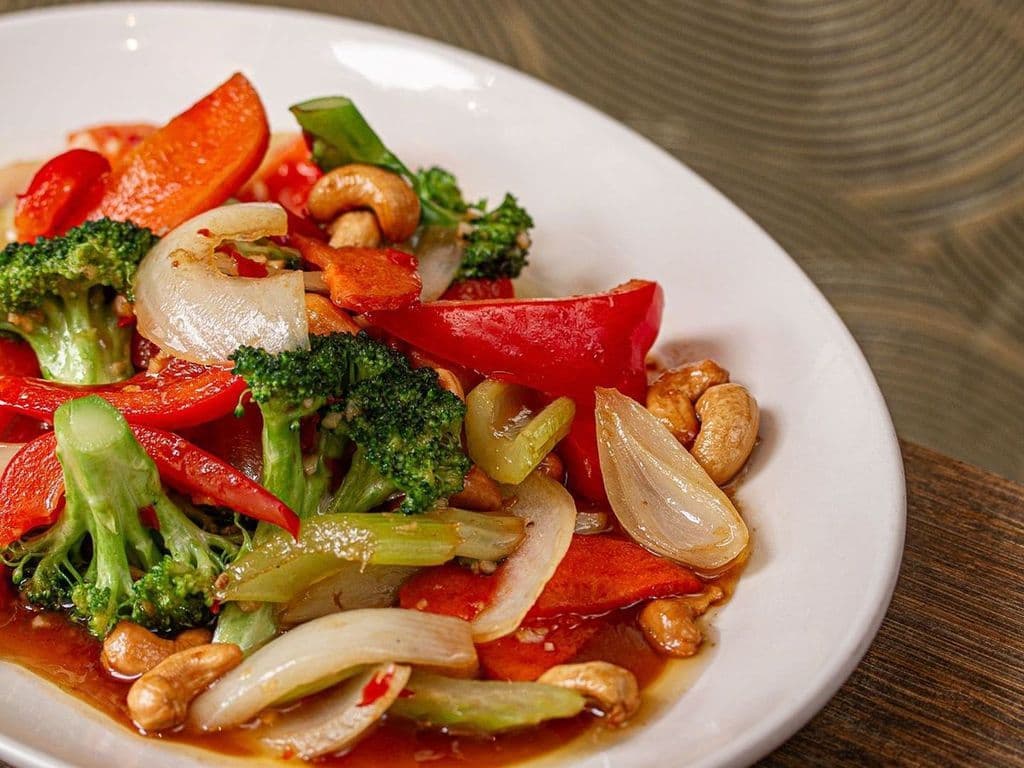 PHAD MED (FAMILY-STYLE)