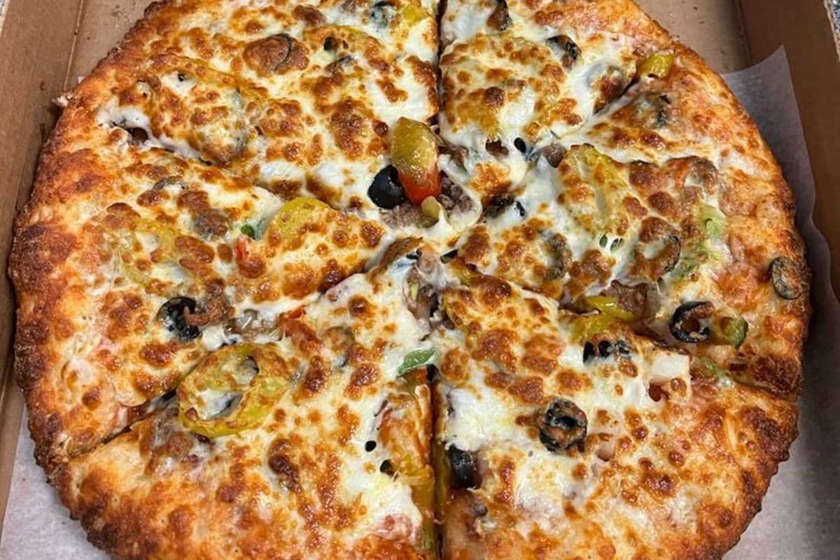 16" Mexican Pizza