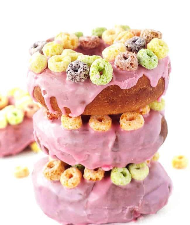 6 mini donuts, fruit loops