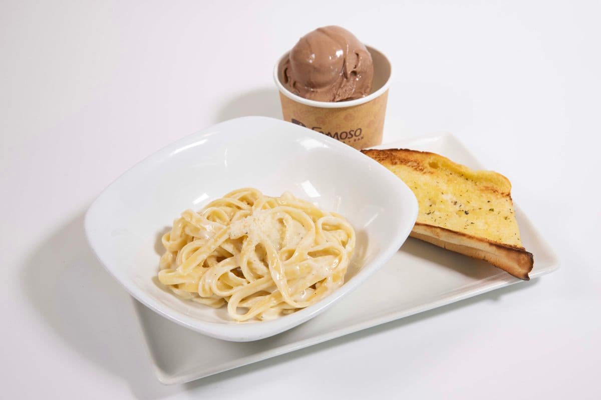 Kids' Fettuccine Alfredo Pasta