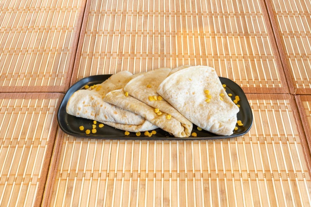 Dhalpuri Roti Shell (1 pc)