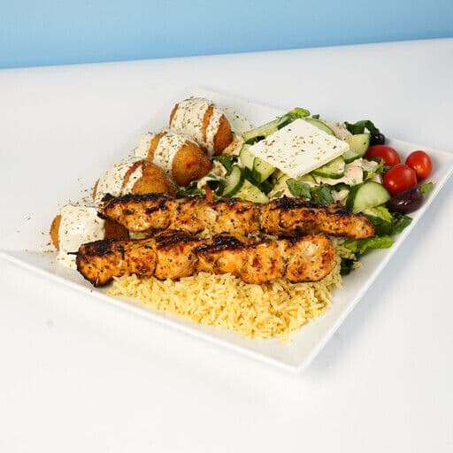 Assiette souvlaki poulet 2 batons / Chicken souvlaki plate 2 sticks