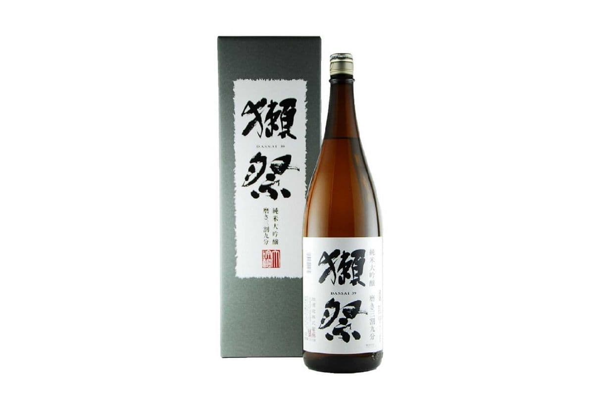 Dassai 39 Junmai Daigingo Sake (1.8 L Bottle) (1 x 1.8 L)