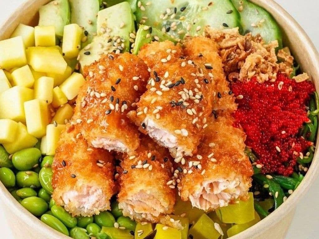 Bol poké au saumon katsu/ Katsu Salmon Poke Bowl