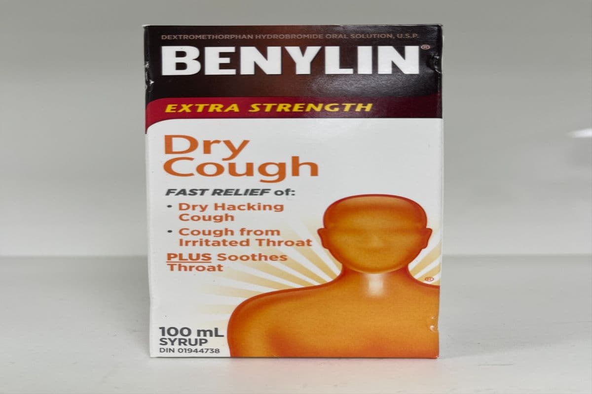 Benylin Extra Strength Dry Cough (100 ml)