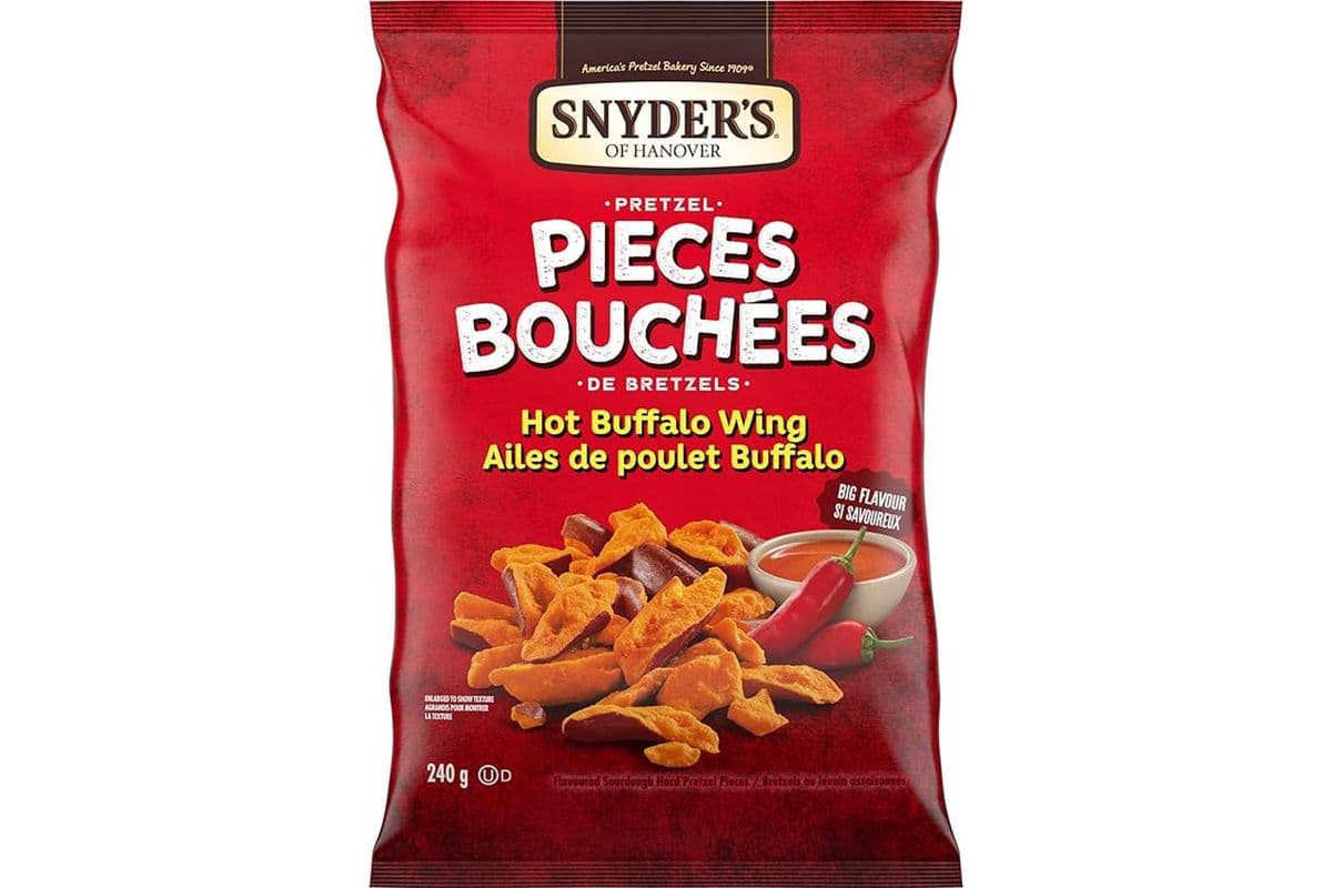 Snyder's of Hanover Hot Buffalo Wing (240 g)