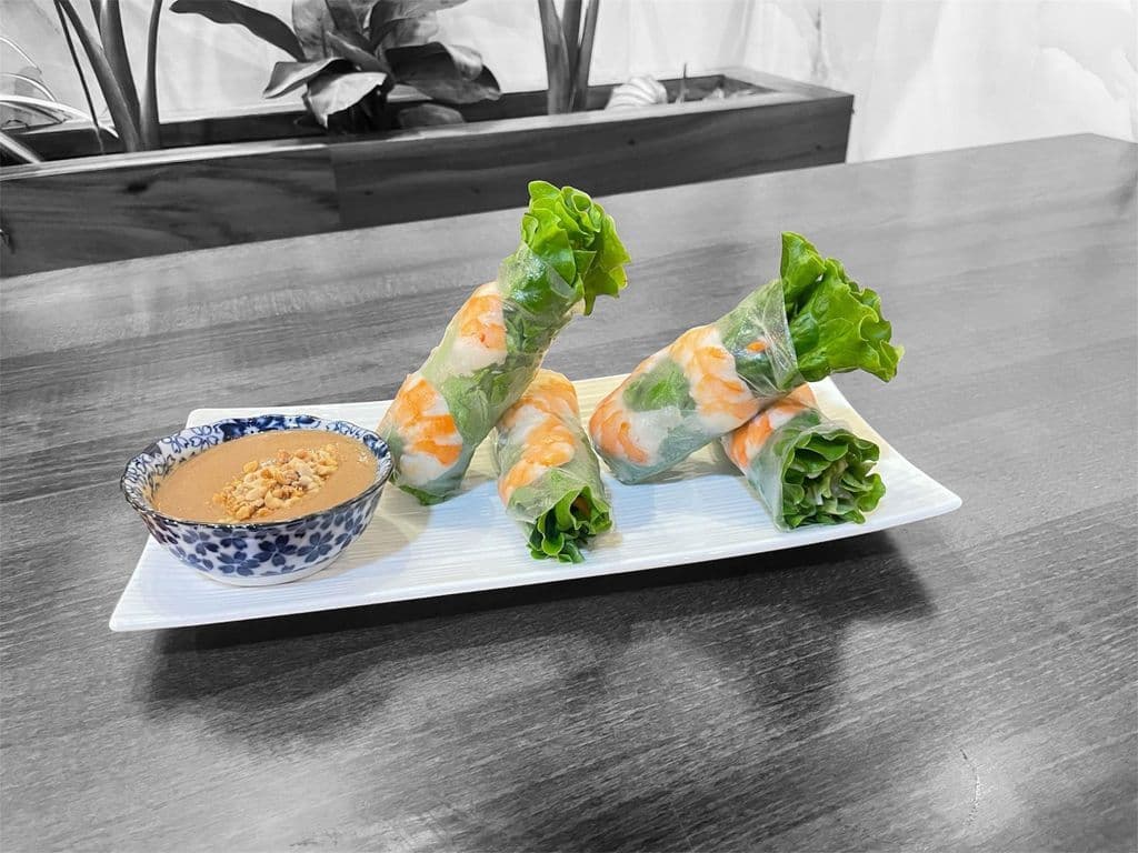 A4 Salad Roll