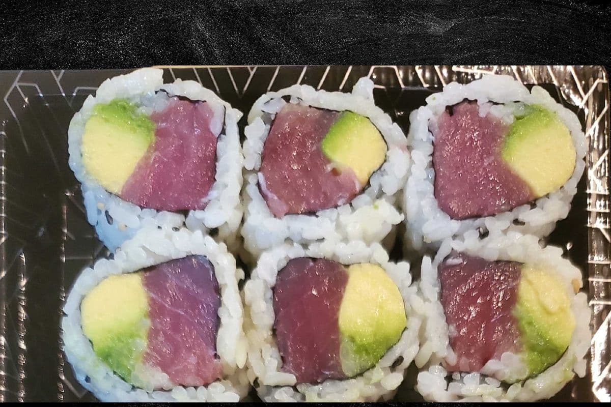 Tuna Avo Roll (6 Pcs)