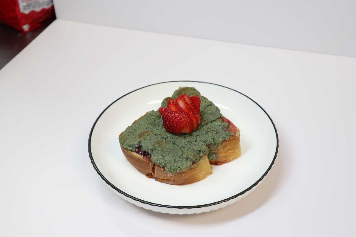 Matcha & Strawberry 抹茶草莓奶酥