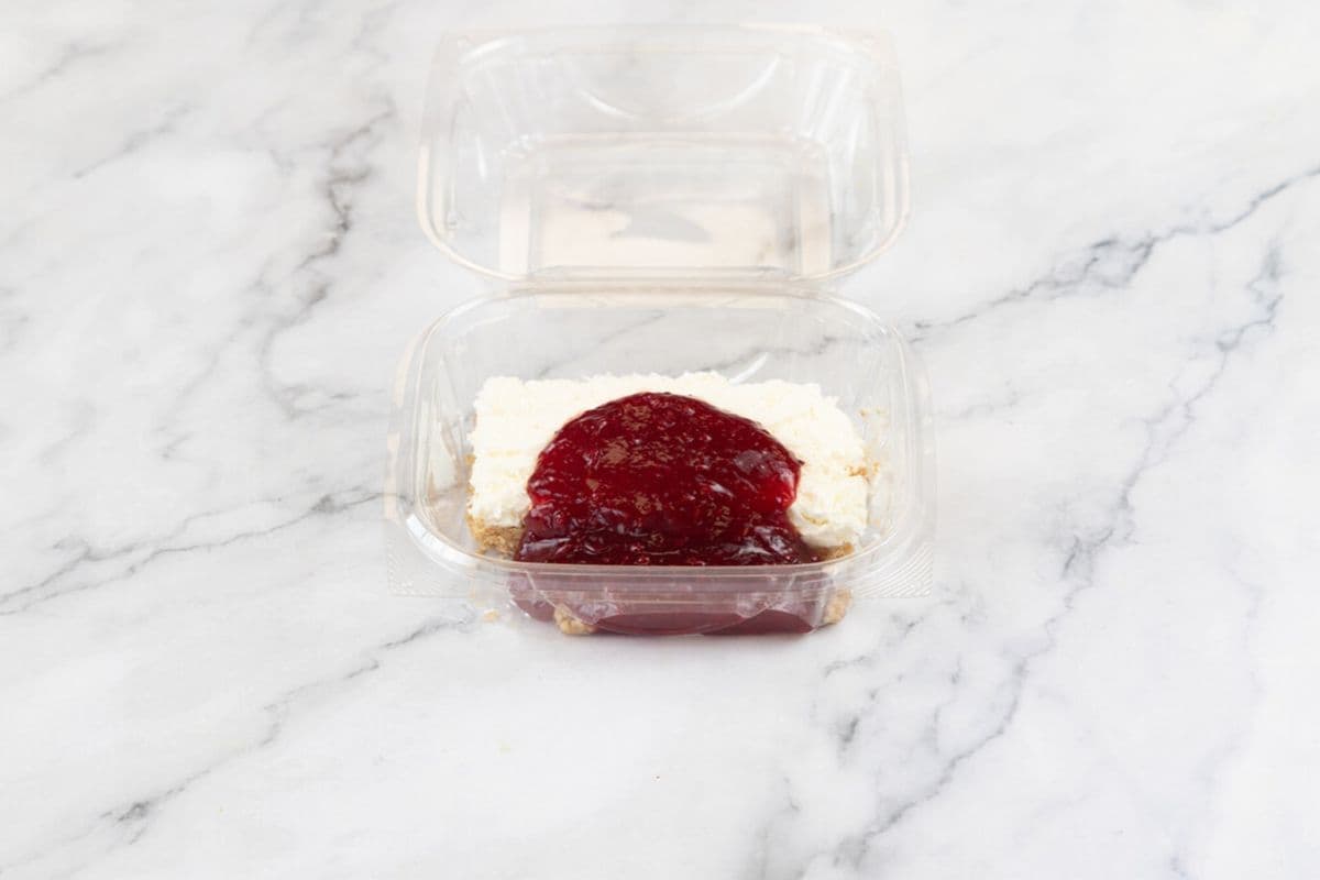 Raspberry Cheesecake (1 slice)