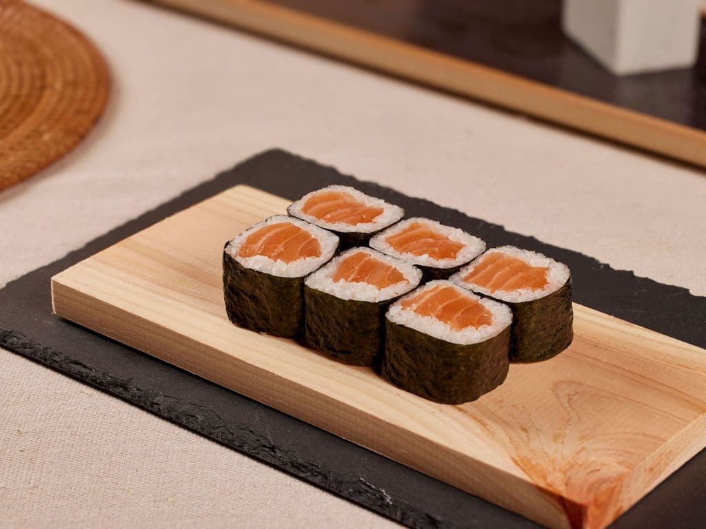 Salmon Roll