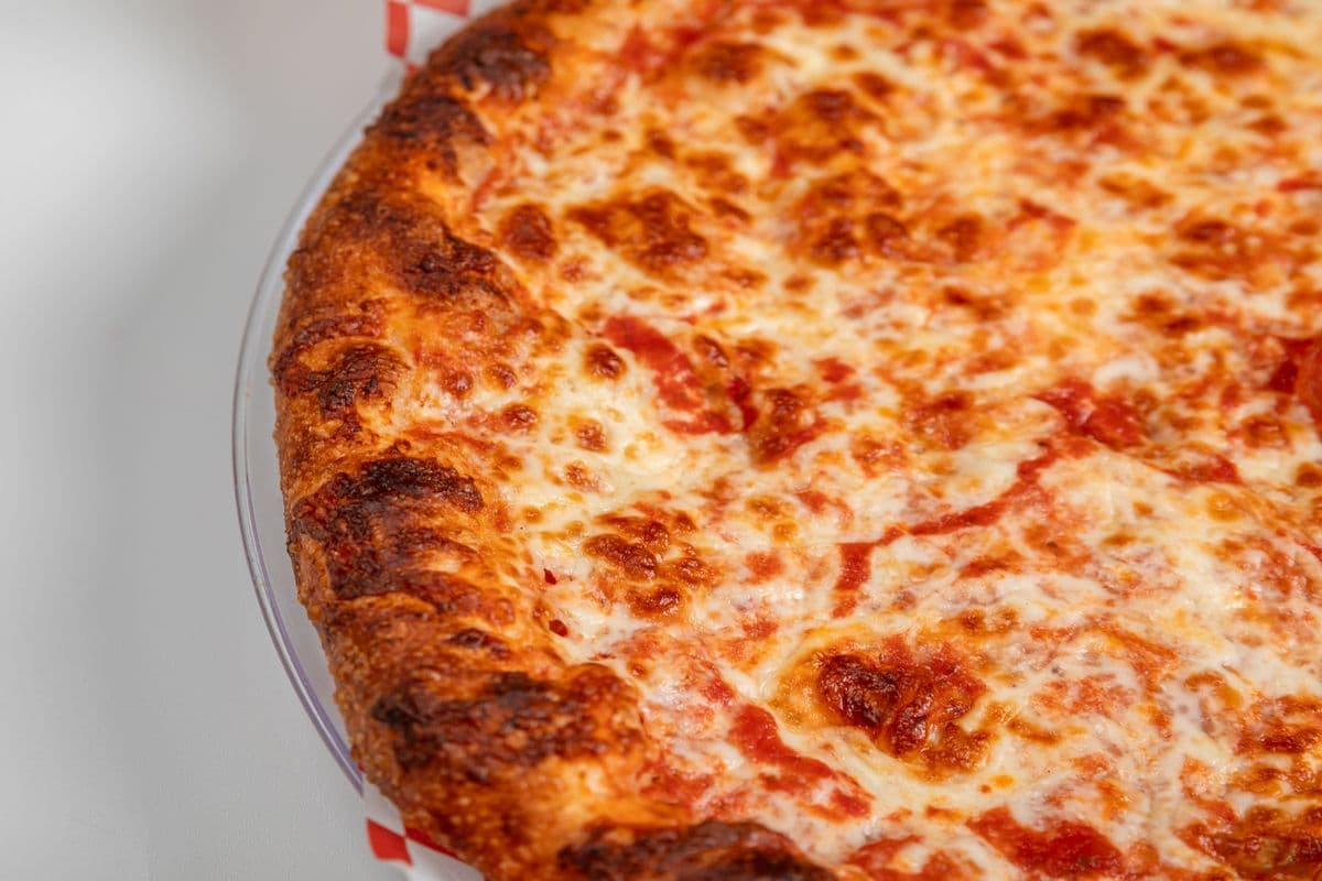Medium Cheese Pizza