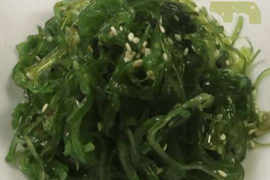 P4) Seaweed Salad