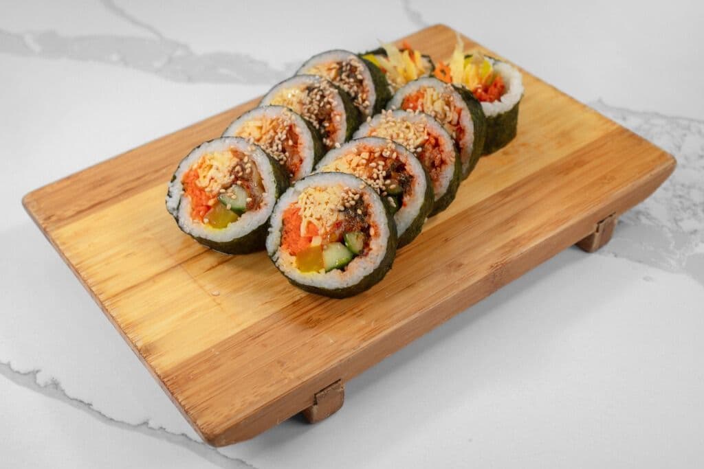 Kimchi Kimbap (10pcs)