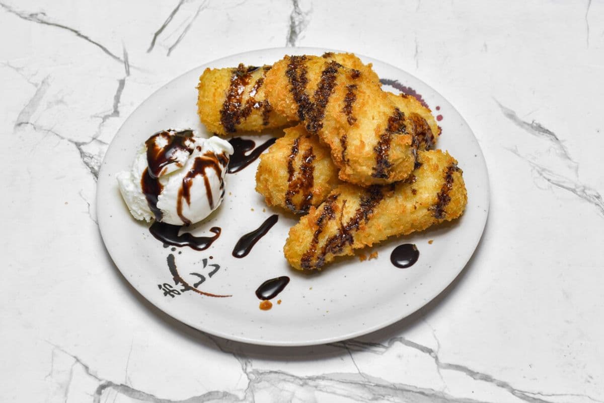 Tempura Banana with Ice Cream