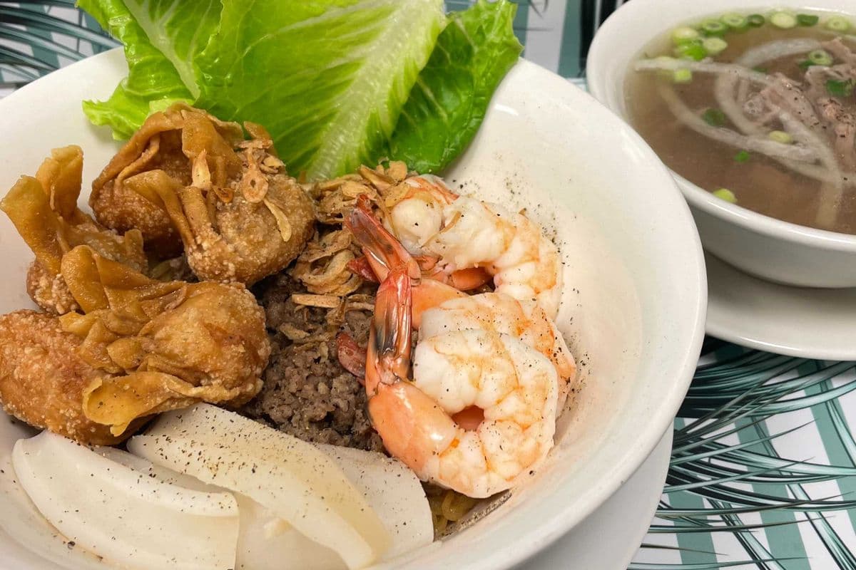 24. Vietnamese Dry Noodle
