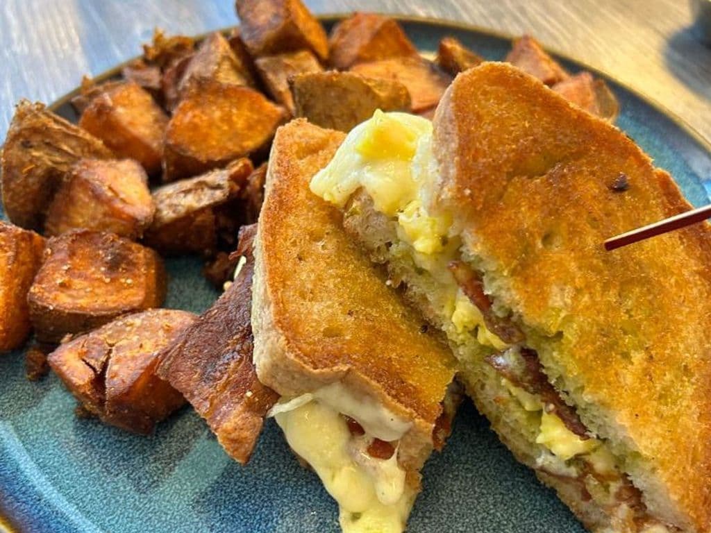 Egglicious! Breakfast Sandwich Melt