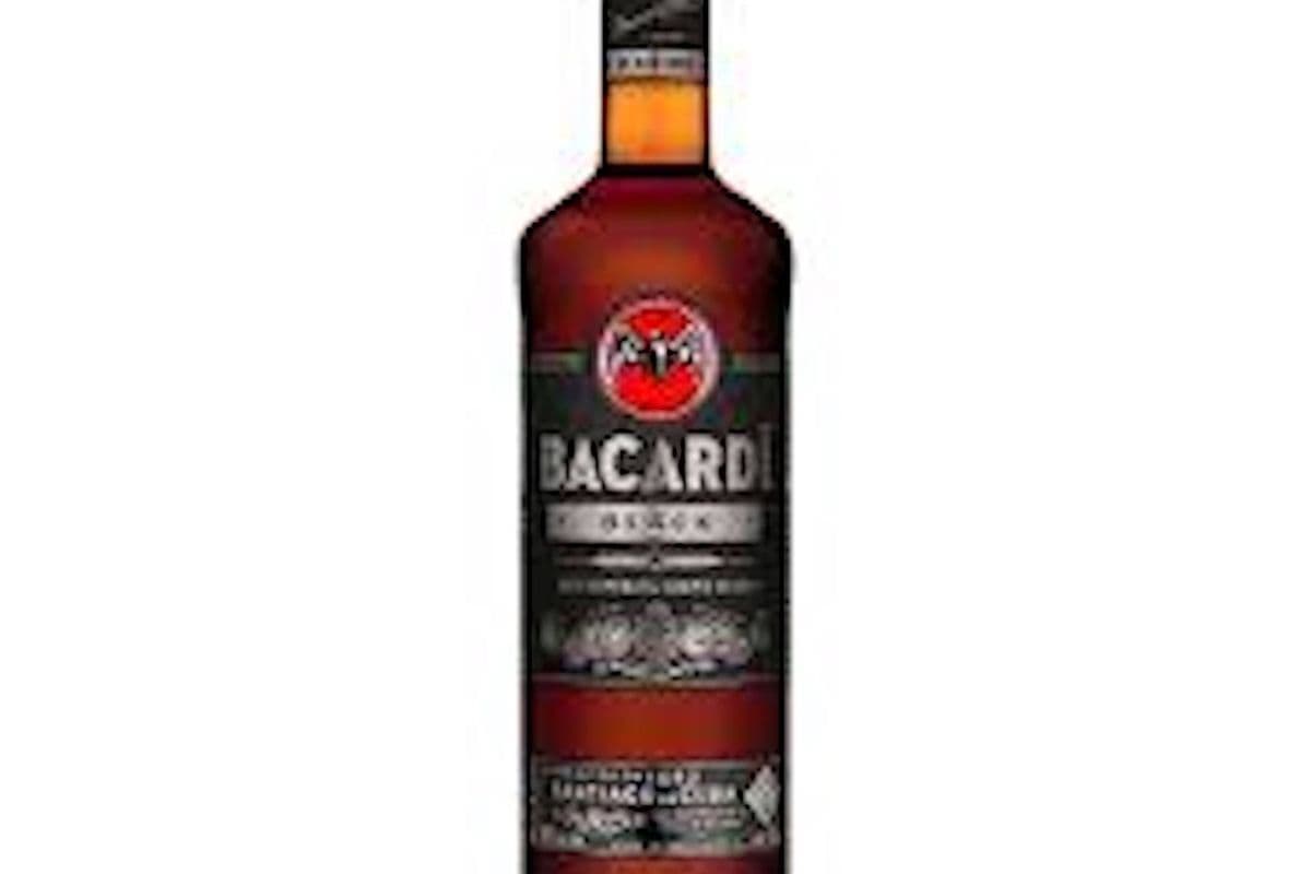 Bacardi Black Rum 750ML (1 x 750 ml)