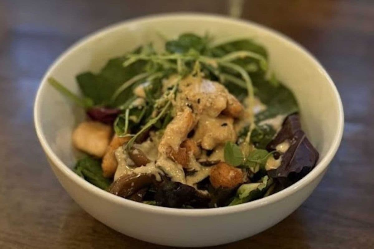 Simple mixed salad (8oz)