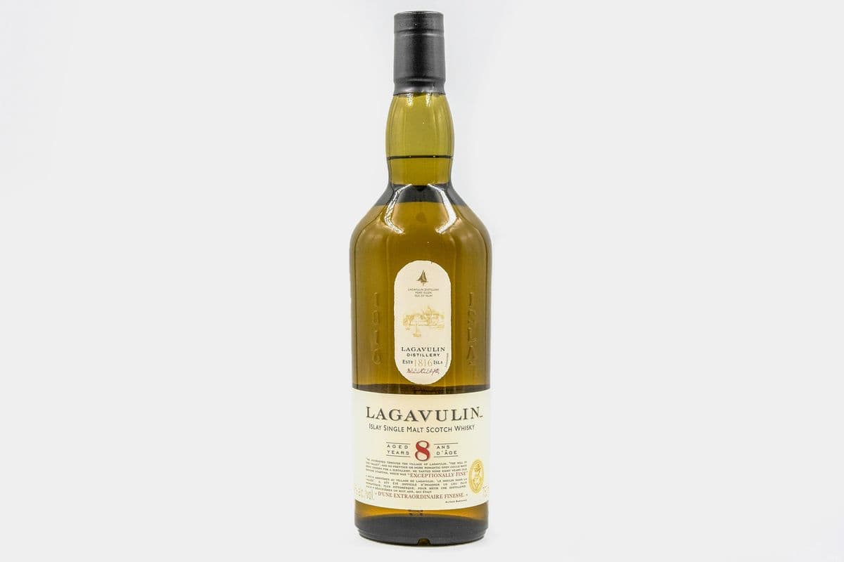 Lagavulin 8 Yr. (750ML) (1 x 750ML)