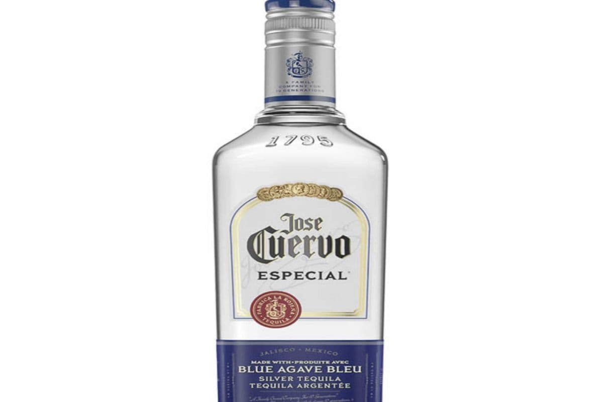 Jose Cuervo Silver (750 ml Bottle) (1 x 750 ML)
