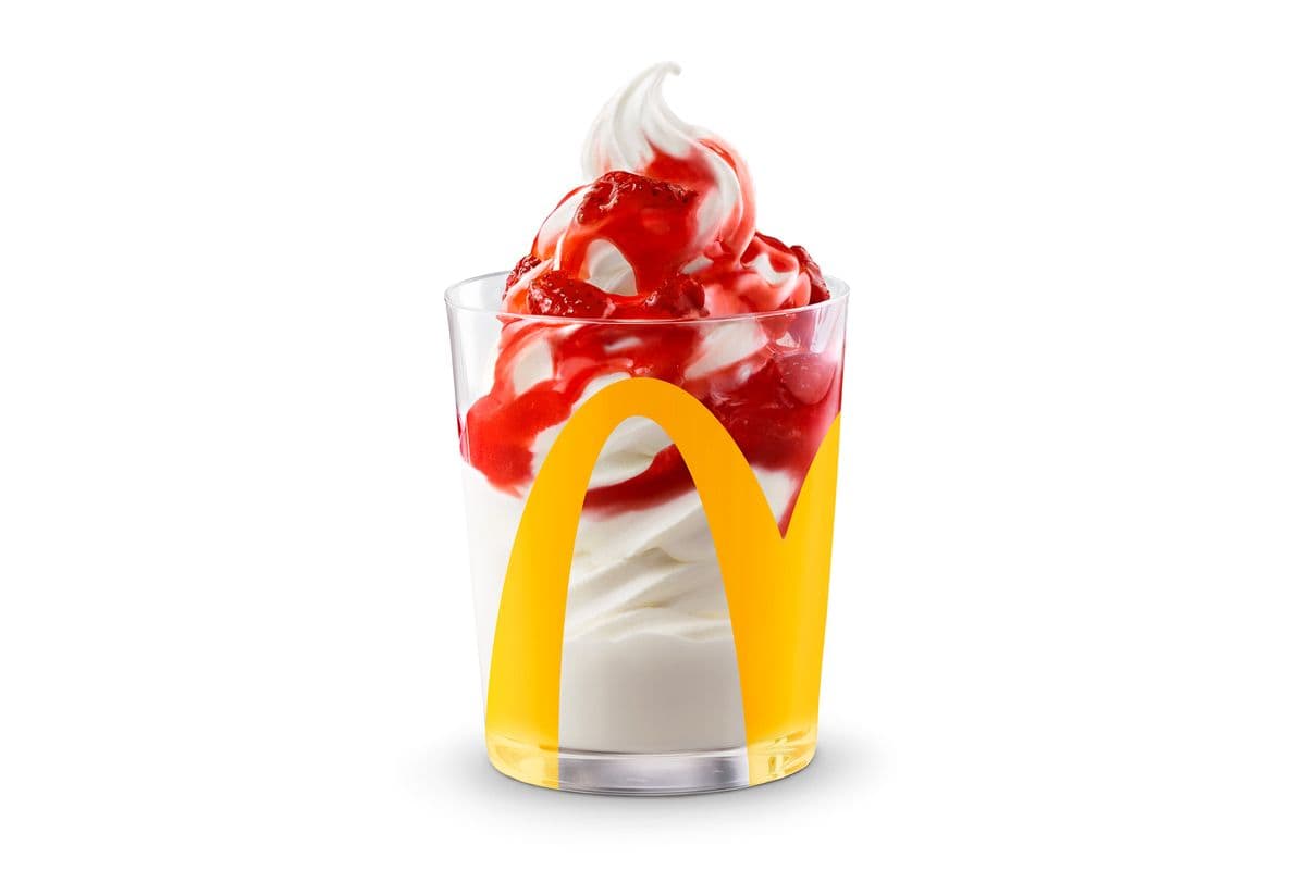 Strawberry Sundae [310.0 Cals]