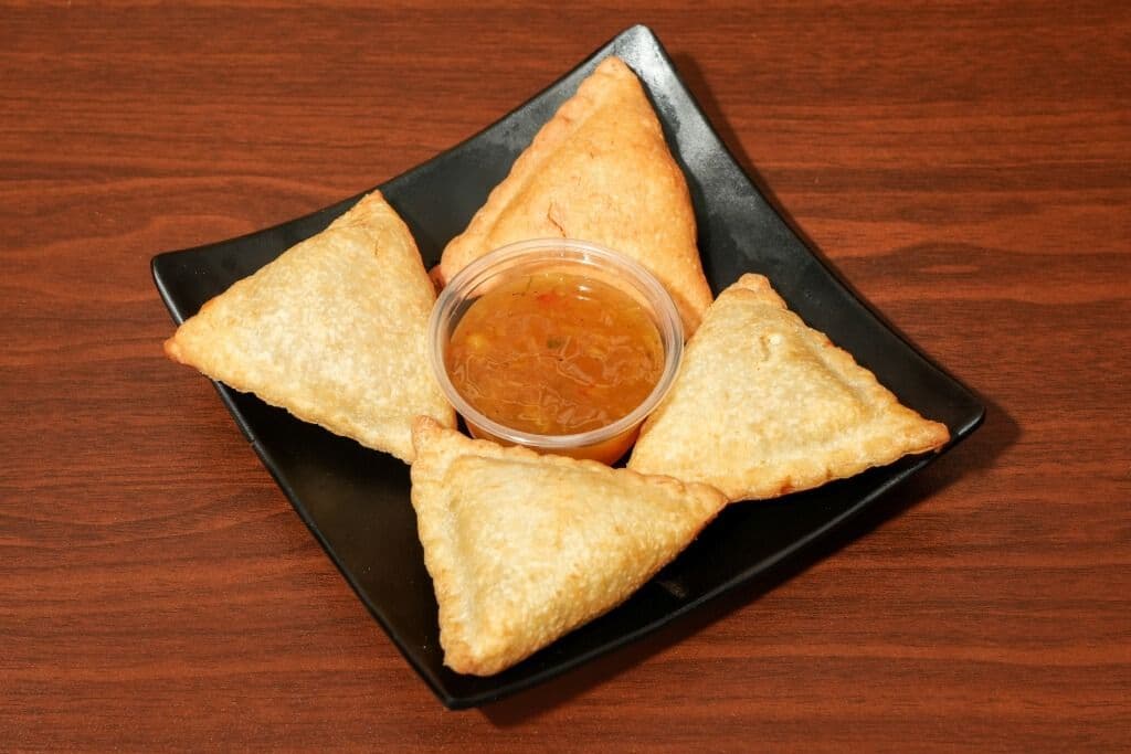 Samosas (4 pcs)