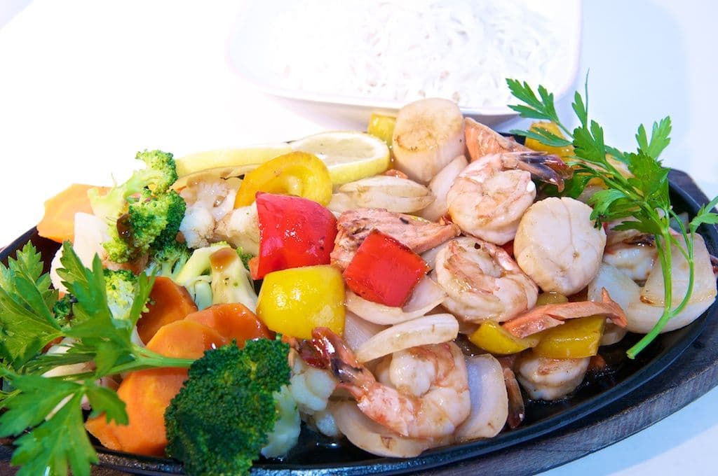 P3. Seafood on Hot Pan