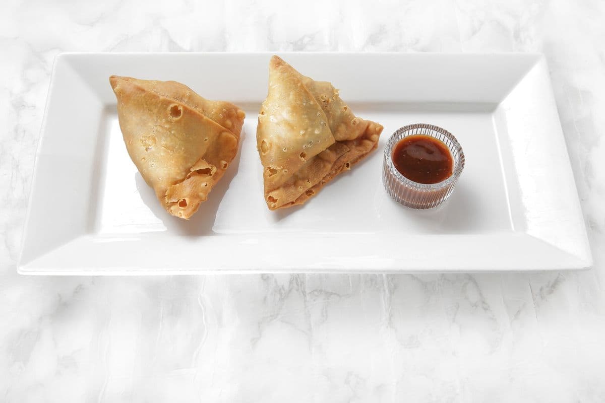 Vegetable Samosas (2 pcs)
