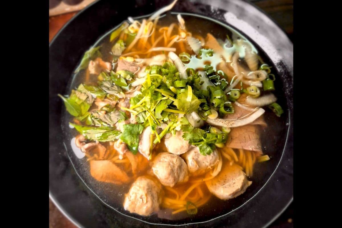 Phở đặc biệt