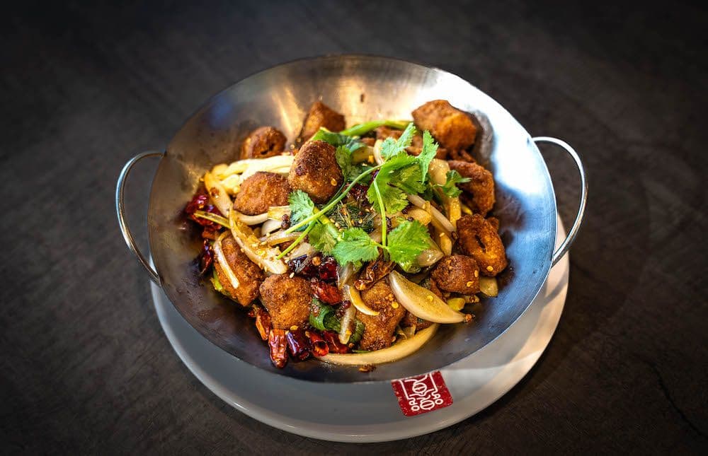 Fried Pork Intestine in Chili Pepper (Spicy) / 乾香辣子肥腸(辣)