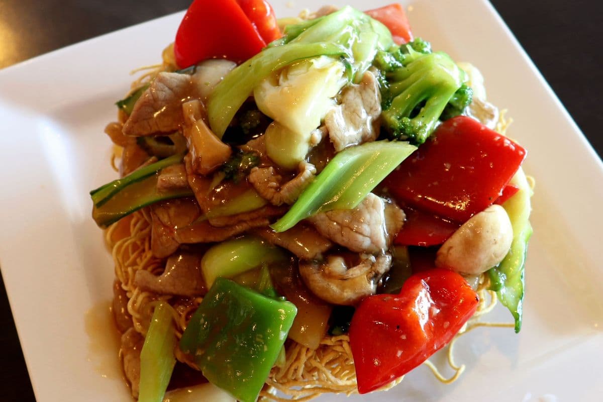 F4. Cantonese Chow Mein