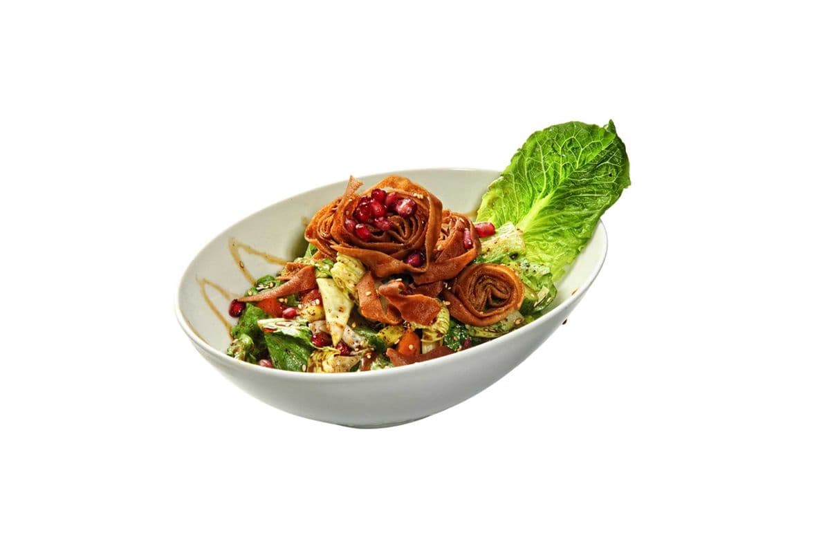 Fatoush salad with chicken