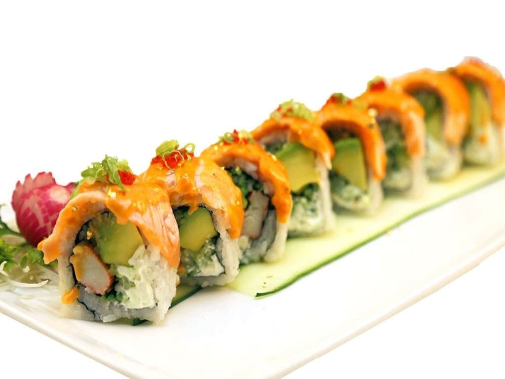69.Torch Salmon Roll(8pcs)